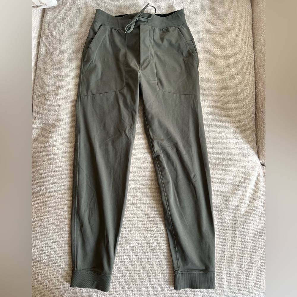 Lululemon ABC jogger sage green